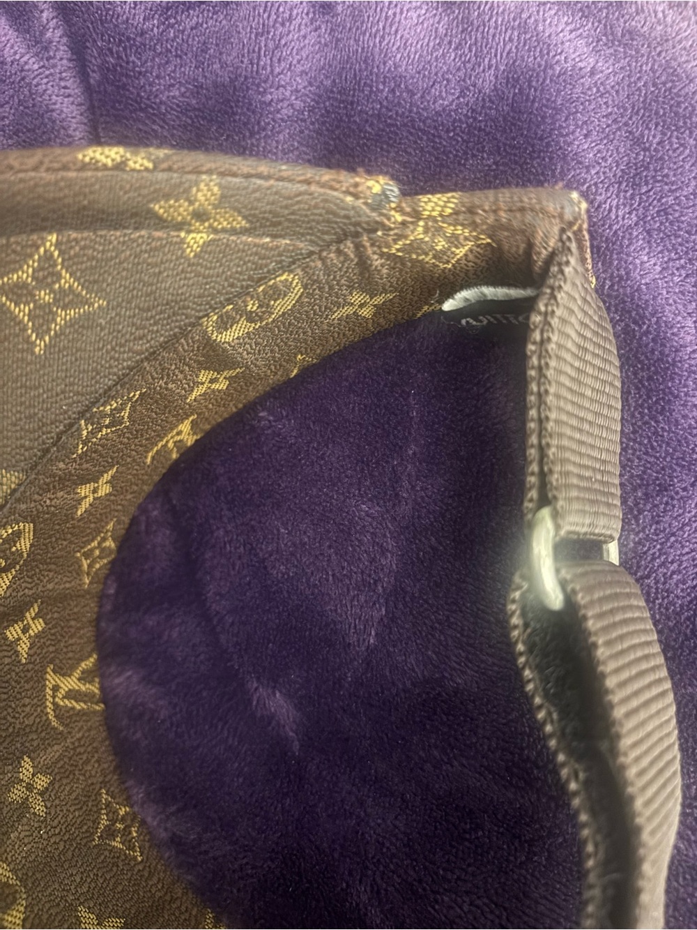 Louis Vuitton-Monogram Sun Visor and 2 IPhone14/15 Plus Cell Phone Cases - Picture 9 of 11